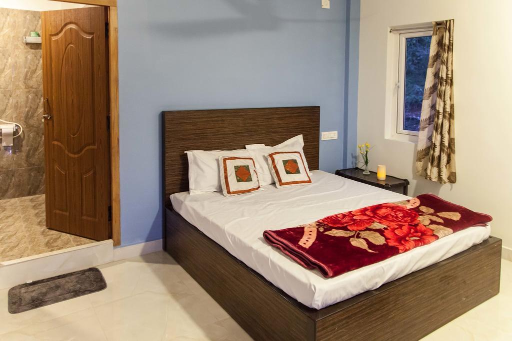 Vālpārai Petra Family Guest House الغرفة الصورة