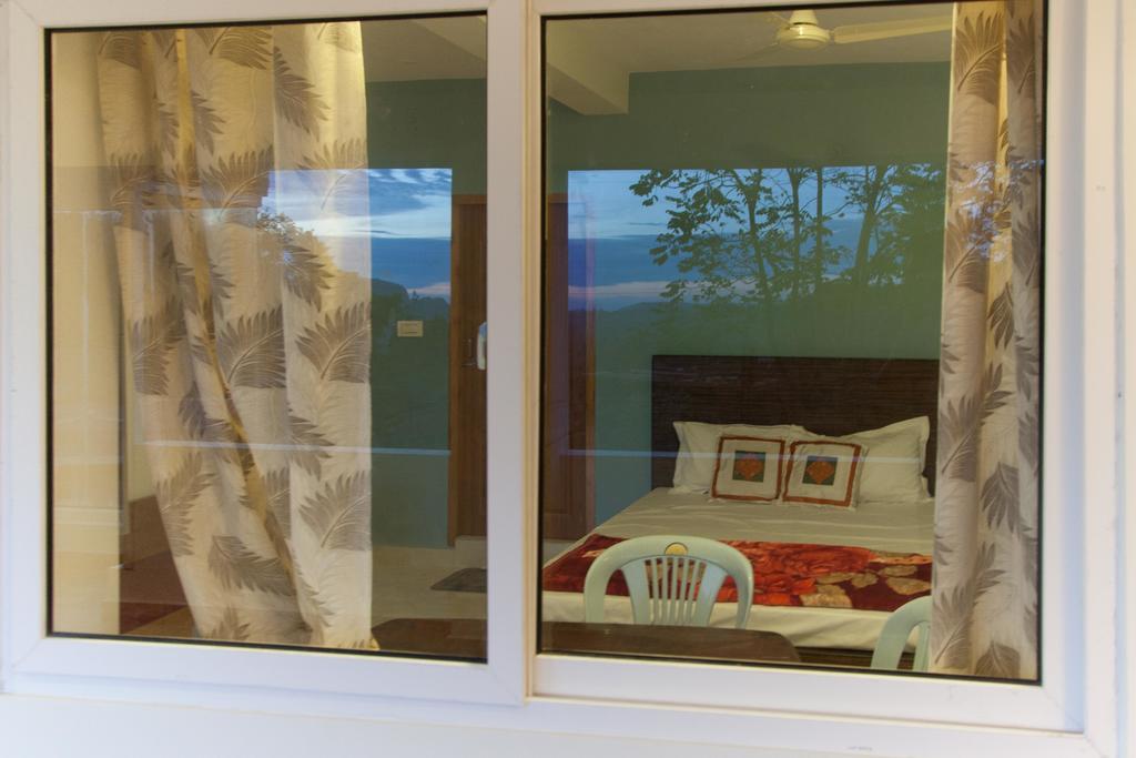 Vālpārai Petra Family Guest House الغرفة الصورة