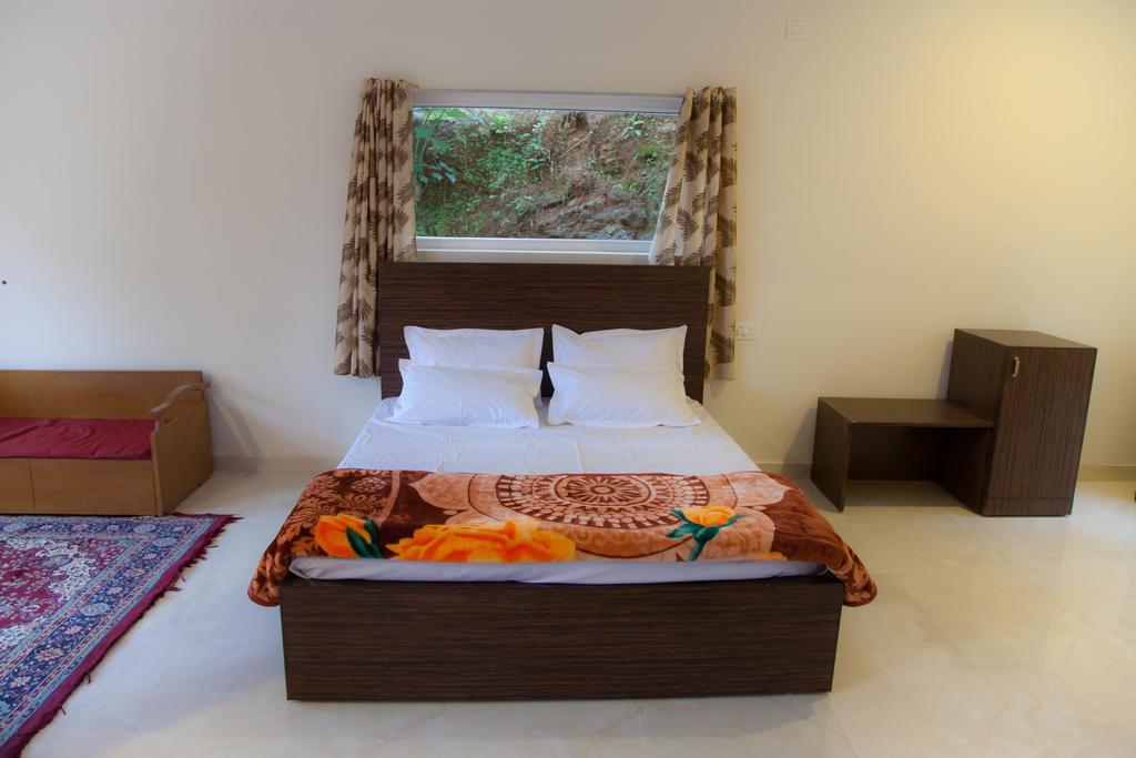 Vālpārai Petra Family Guest House الغرفة الصورة